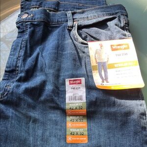 Wrangler Men's Relaxed Fit Jeans - Dark Blue